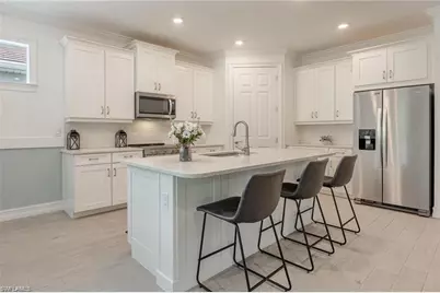 299 Tamarindo Ln, Naples, FL 34114 - Photo 10