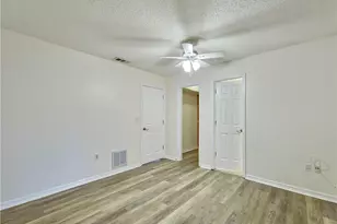 7425 Galloway Rd, Weeki Wachee, FL 34613 - Photo 8