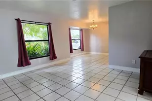 1031 Averly St, Fort Myers, FL 33919 - Photo 4