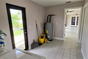 1031 Averly St, Fort Myers, FL 33919 - Photo 22
