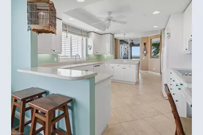 425 Cove Tower Dr #901, Naples, FL 34110 - Photo 8