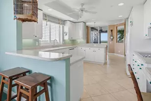 425 Cove Tower Dr, Naples, FL 34110 - Photo 8