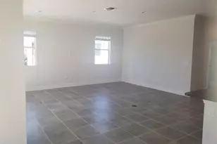 6969 Avalon Cir, Naples, FL 34112 - Photo 4