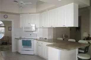 4345 Montalvo Ct, Naples, FL 34109 - Photo 6