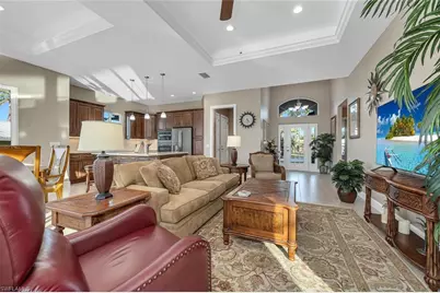 3254 Lakeview Dr, Naples, FL 34112 - Photo 10