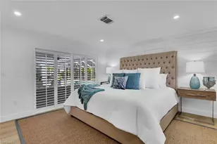 740 Park Shore Dr, Naples, FL 34103 - Photo 14