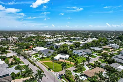 740 Park Shore Dr, Naples, FL 34103 - Photo 36