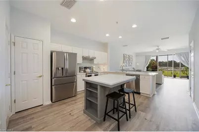 1058 Albany Ct, Naples, FL 34105 - Photo 2
