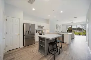 1058 Albany Ct, Naples, FL 34105 - Photo 2