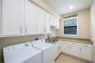 3335 Pacific Dr, Naples, FL 34119 - Photo 36