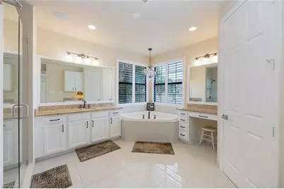 3335 Pacific Dr, Naples, FL 34119 - Photo 20