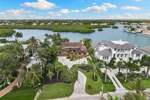 3695 Gordon Dr, Naples, FL 34102 - Photo 4