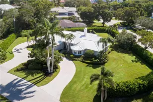 420 Palm Cir E, Naples, FL 34102 - Photo 34