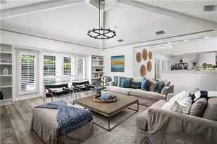 420 Palm Cir E, Naples, FL 34102 - Photo 2