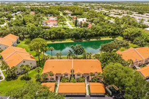 305 Robin Hood Cir, Naples, FL 34104 - Photo 1