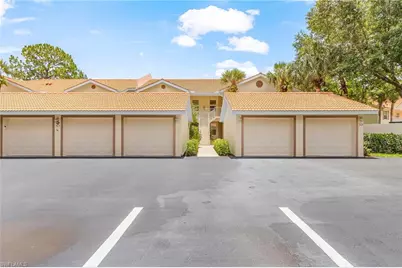 305 Robin Hood Cir #204, Naples, FL 34104 - Photo 2