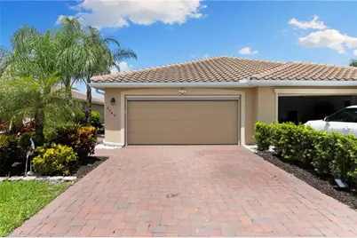 2547 Vine Ave, Naples, FL 34120 - Photo 2