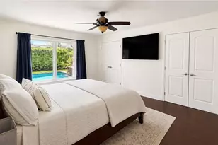 1089 Nottingham Dr, Naples, FL 34109 - Photo 12