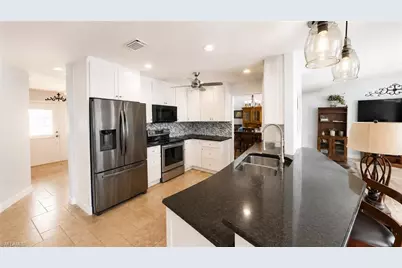 1089 Nottingham Dr, Naples, FL 34109 - Photo 6