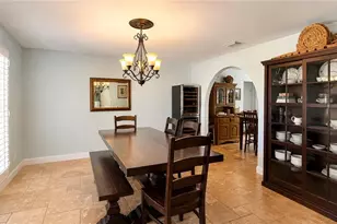 1089 Nottingham Dr, Naples, FL 34109 - Photo 4