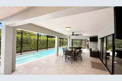 1089 Nottingham Dr, Naples, FL 34109 - Photo 18
