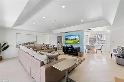 249 Memory Ln #4, Naples, FL 34112 - Photo 6
