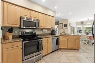 3721 White Blvd, Naples, FL 34117 - Photo 10