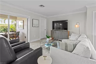 260 Lanchester Ct, Naples, FL 34112 - Photo 8
