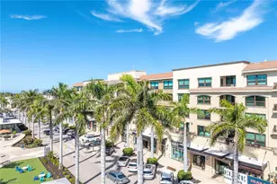 9115 Strada Pl, Naples, FL 34108 - Photo 4