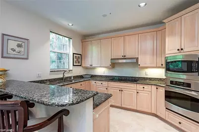157 Colonade Cir #1002, Naples, FL 34103 - Photo 4