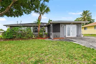 2136 Flora Ave, Fort Myers, FL 33907 - Photo 2