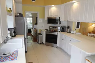 4456 Prescott Ln, Naples, FL 34119 - Photo 6