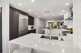 3135 Riviera Dr, Naples, FL 34103 - Photo 4