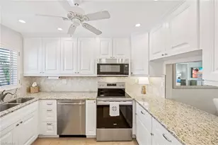 45 High Point Cir S, Naples, FL 34103 - Photo 8