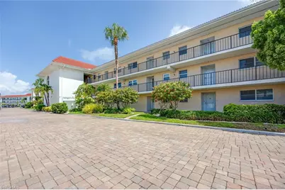 45 High Point Cir S #303, Naples, FL 34103 - Photo 1