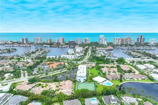 571 Park Shore Dr, Naples, FL 34103 - Photo 4