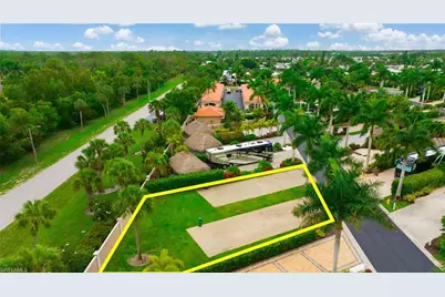 13563 Snook Cir, Naples, FL 34114 - Photo 4