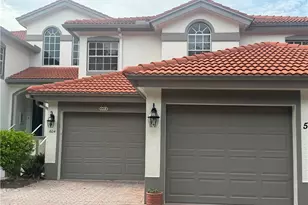 562 Laguna Royale Blvd, Naples, FL 34119 - Photo 4
