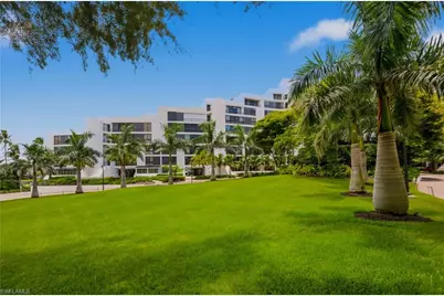 2316 Gulf Shore Blvd N #411, Naples, FL 34103 - Photo 2