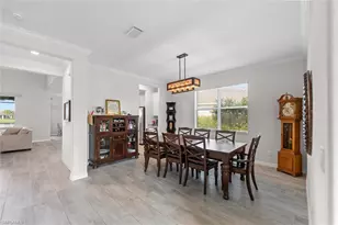 2392 Fallglo St, Naples, FL 34120 - Photo 10