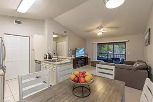 2202 Arbour Walk Cir, Naples, FL 34109 - Photo 2