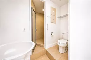 410 Bayfront Pl, Naples, FL 34102 - Photo 6