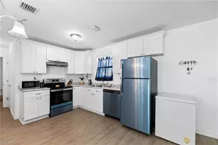 2960 Lunar St, Naples, FL 34112 - Photo 20