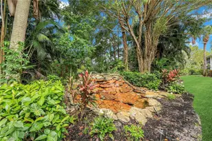 2325 Hidden Lake Dr, Naples, FL 34112 - Photo 24
