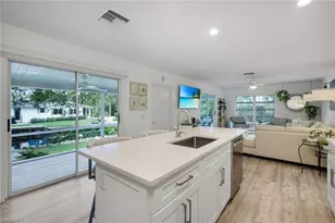 27292 East Dr, Bonita Springs, FL 34135 - Photo 10