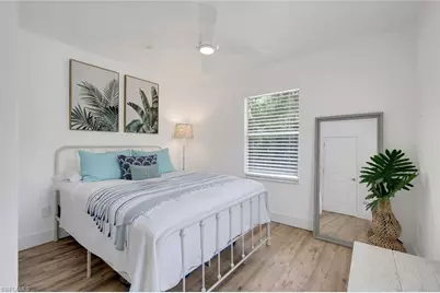 27292 East Dr, Bonita Springs, FL 34135 - Photo 22