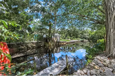 27292 East Dr, Bonita Springs, FL 34135 - Photo 26