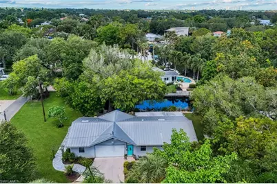 27292 East Dr, Bonita Springs, FL 34135 - Photo 36