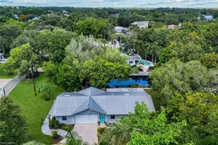 27292 East Dr, Bonita Springs, FL 34135 - Photo 36