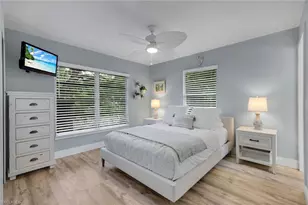 27292 East Dr, Bonita Springs, FL 34135 - Photo 14